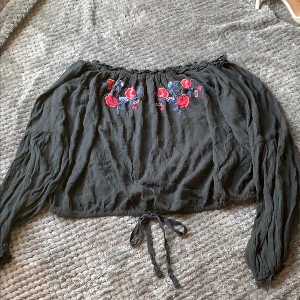cute flower embroidered off the shoulders crop top